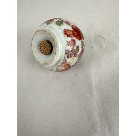 Japanese Antique China Salt and Pepper Shakers Round 1921-1941 - Picture 7 of 10